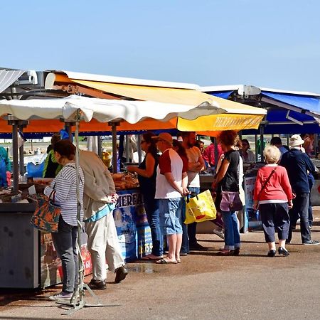Appartement Sénane - Joli studio à 50m de la plage, parking à Courseulles-sur-Mer Extérieur photo