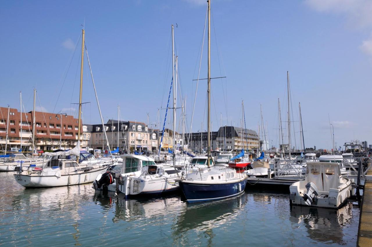 Appartement Sénane - Joli studio à 50m de la plage, parking à Courseulles-sur-Mer Extérieur photo