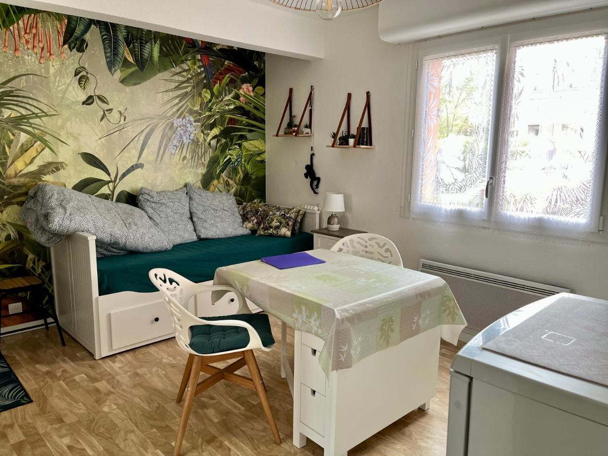 Appartement Sénane - Joli studio à 50m de la plage, parking à Courseulles-sur-Mer Extérieur photo